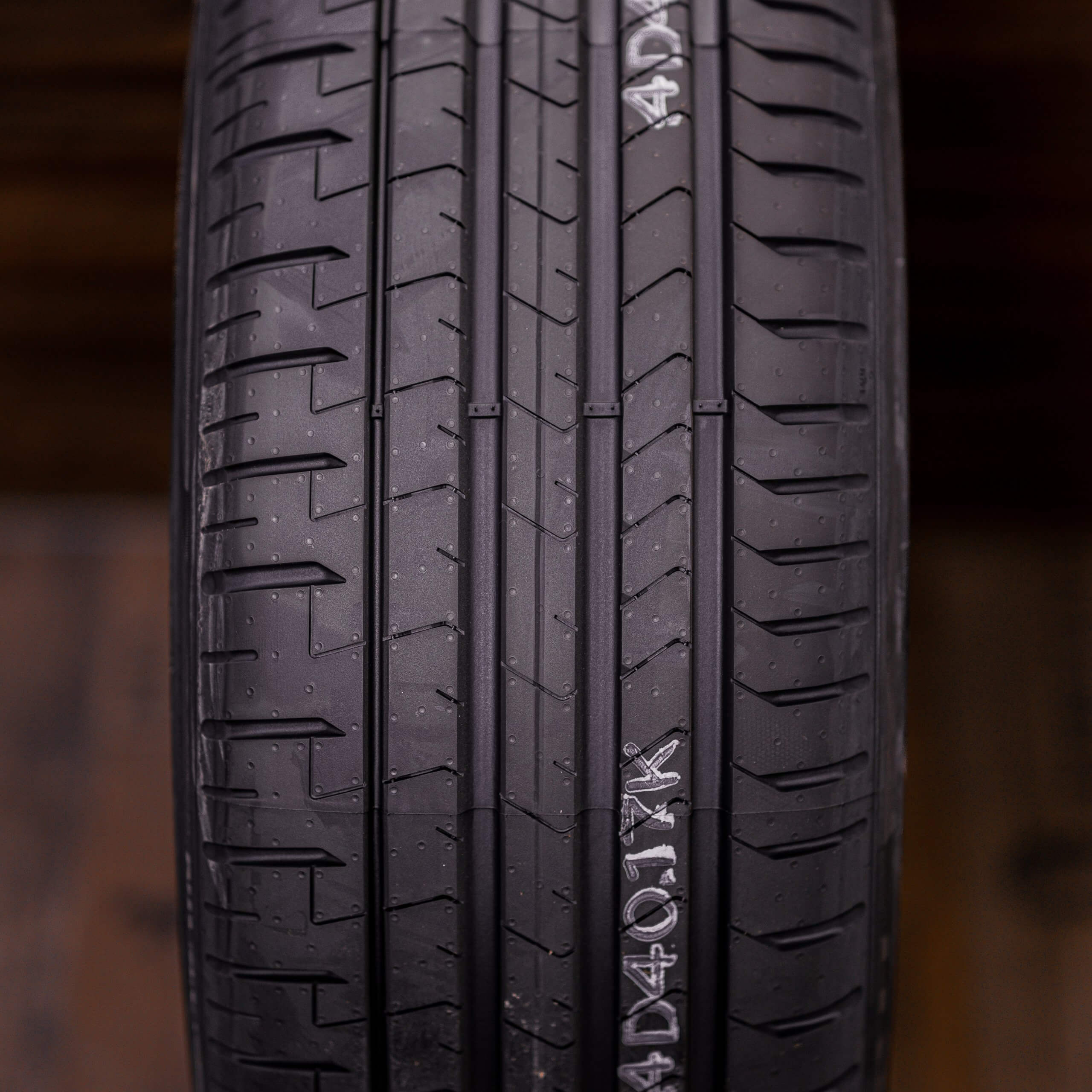 Pirelli P Zero PZ4