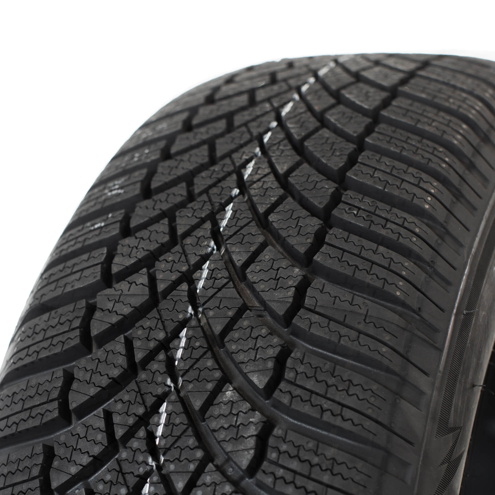 Bridgestone Blizzak LM005